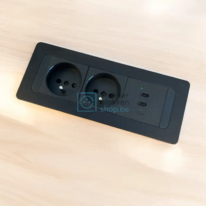 multiprise usb-c table