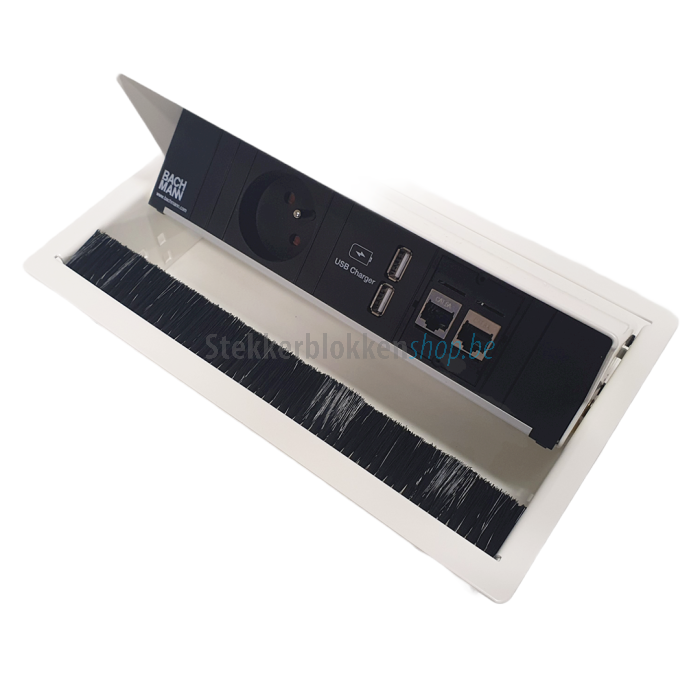 Bachmann coni inbouw stekkerdoos met 1x penaarde stopcontact , dubbele usb lader en 2x cat6 internet aansluiting.